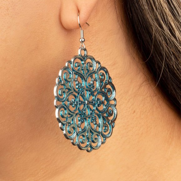 paparazzi Jewelry - MANDALA Effect - Blue Earrings
